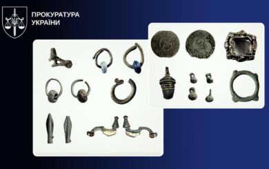 Скарби Київської Русі та стародавні монети: прокуратура повернула державі майже 900 артефактів, які були у приватних руках