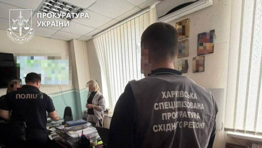 До 274 тысяч гривен взяток: чиновников армейского корпуса подозревают в поборах с военных