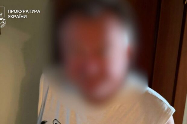 В Киеве пенсионеру сообщили о подозрении за гибель собаки, выброшенной с шестого этажа
