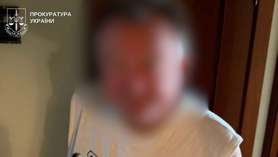 В Киеве пенсионеру сообщили о подозрении за гибель собаки, выброшенной с шестого этажа