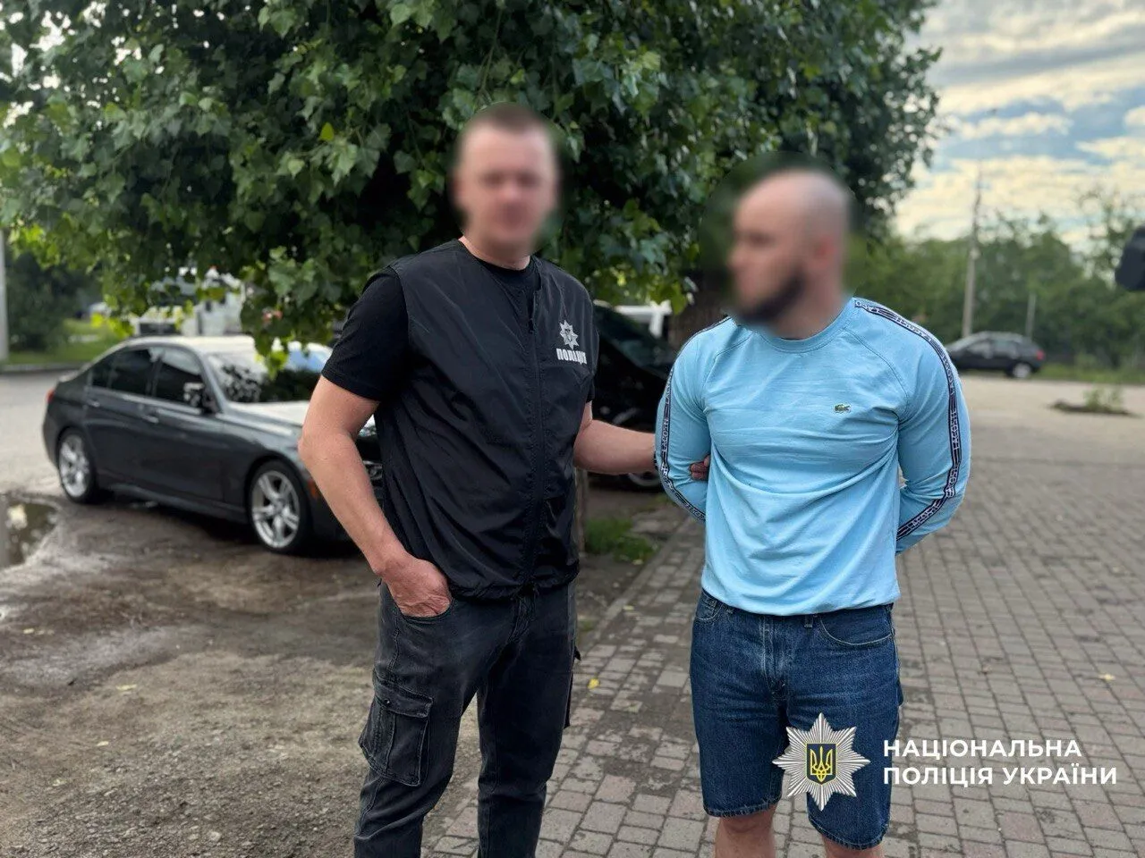 Требовали 250 тысяч долларов и запугивали семью: в Черкассах задержали преступную группу