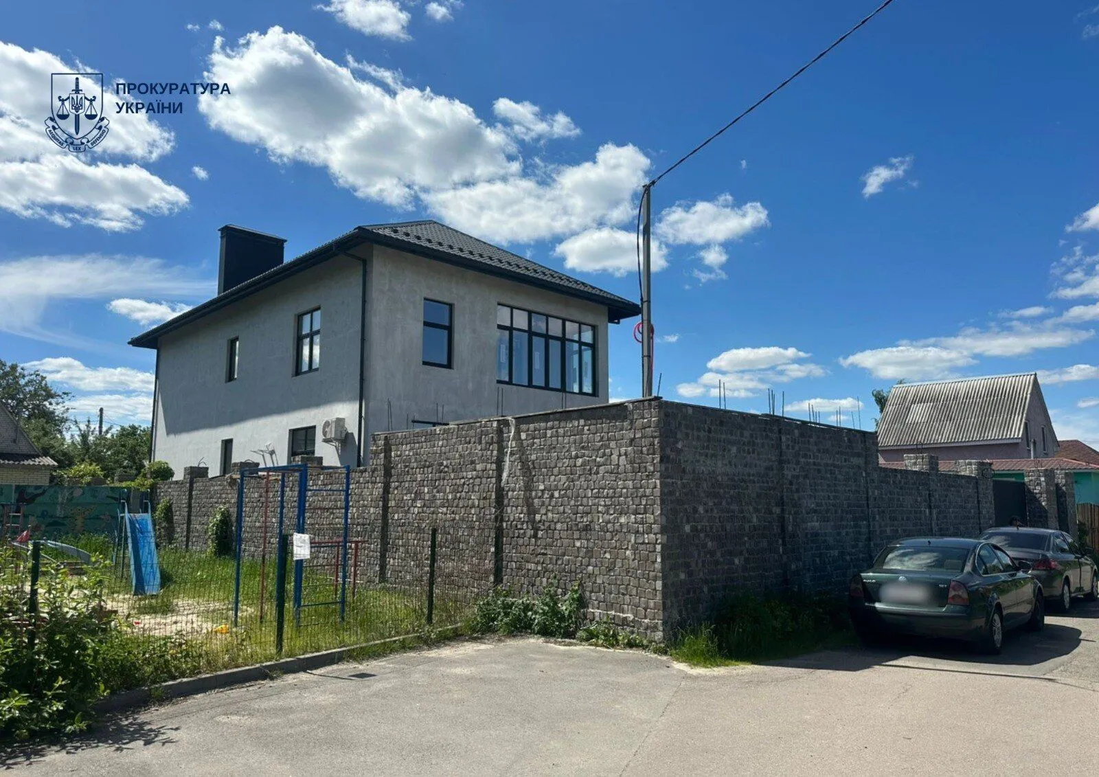 Посадовцю ''Київзеленбуду'' повідомили про підозру через недостовірне декларування майна на 9,6 млн грн