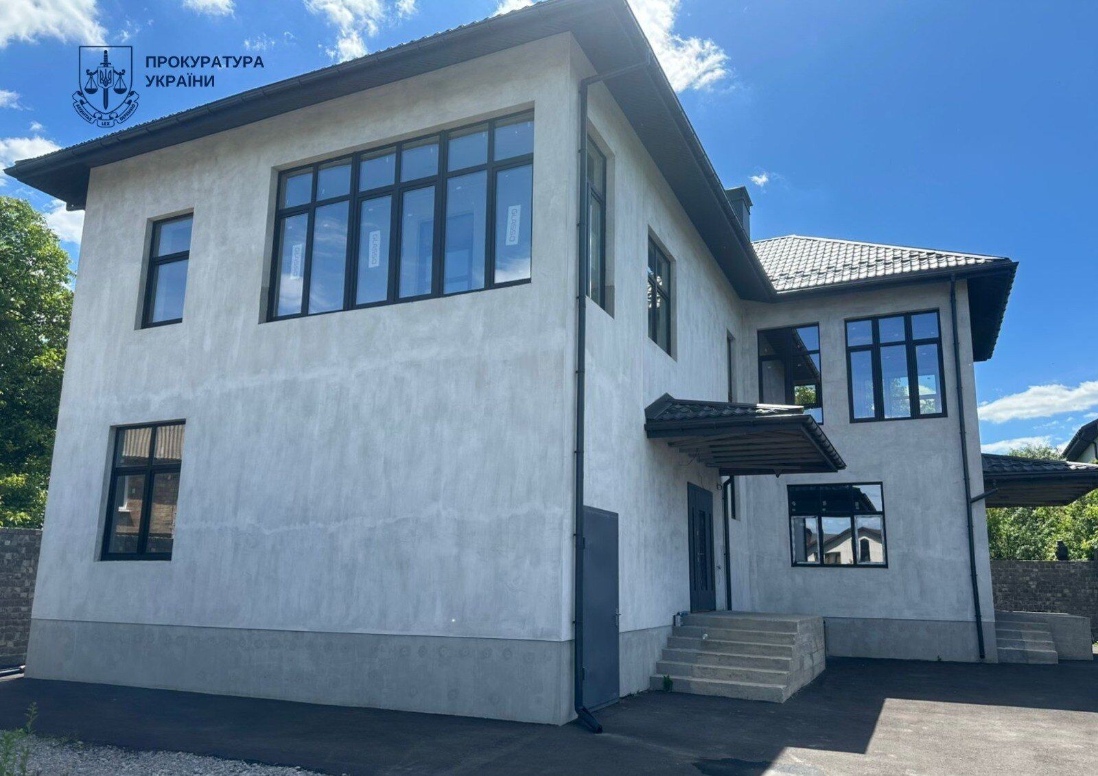 Посадовцю ''Київзеленбуду'' повідомили про підозру через недостовірне декларування майна на 9,6 млн грн