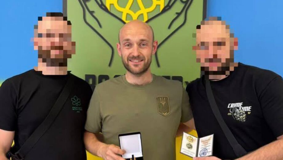 Команда БФ ”Батальйон Волонтер” отримала почесну відзнаку від ГУР