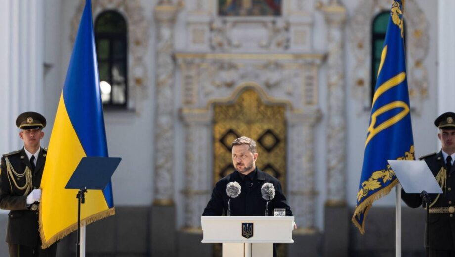 Україна відзначає 30-річчя Конституції: історія свята та привітання