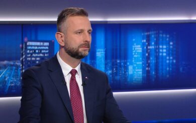 Глава Минобороны Польши заявил, что Украина не вступит в ЕС с »культом Бандеры»