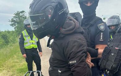 После очередного сбыта: в Николаеве разоблачили дилера с большой партией каннабиса