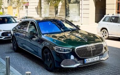 У Києві помітили один із найрідкісніших автомобілів світу – Mercedes-Maybach V12 Edition