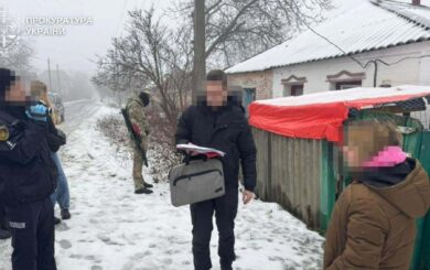 Мошенники наживались на семьях пропавших военных: пятеро участников схемы подозревают в выманивании более 1,7 млн грн