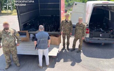 Вилучені у шахраїв комп’ютери передали на потреби ЗСУ