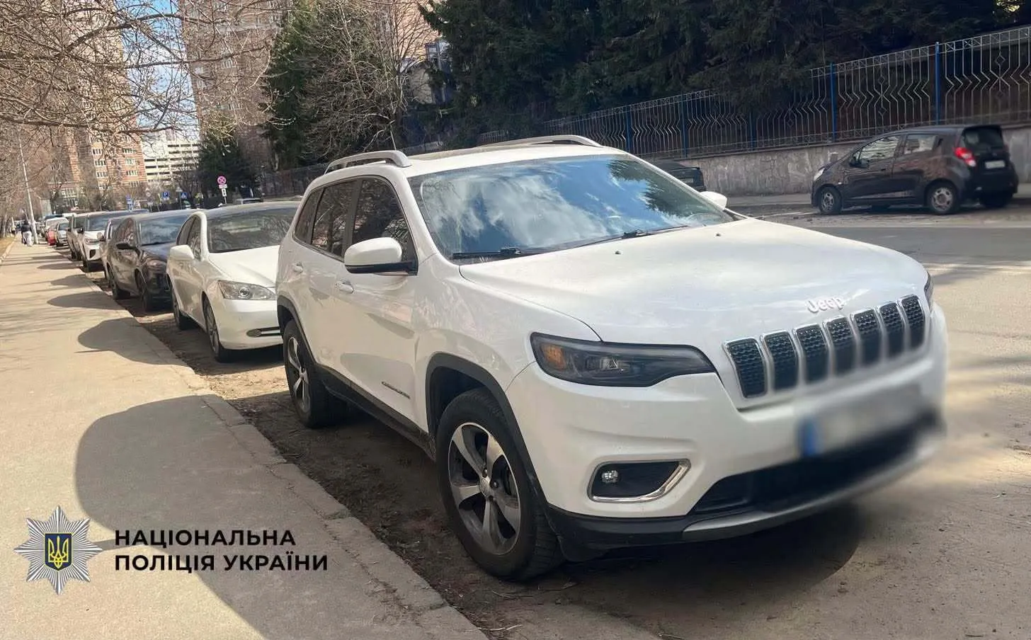 Шахрайська схема з продажем автомобілів: киянина обвинувачують у привласненні понад 2,5 млн грн