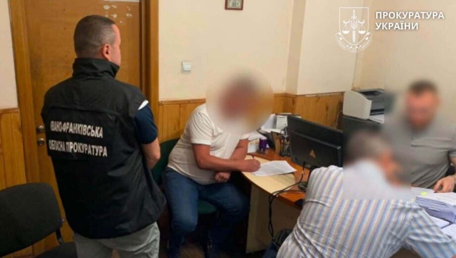 Франківські посадовці знову під підозрою у справі про хабарі