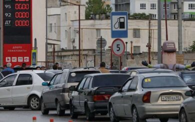 Даже Рублевка не спасла: в районе российской элиты возник дефицит бензина