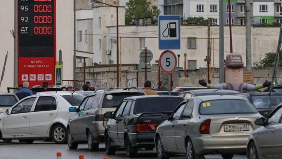 Навіть Рубльовка не врятувала: у районі російської еліти виник дефіцит бензину