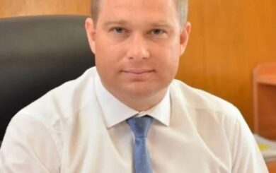 Ректор ХГАЭУ Юрий Кириллов задекларировал многомиллионное состояние семьи