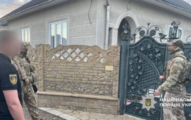 41-летний мужчина заплатил 2500 долларов за место под мешками и поддонами для побега из Украины