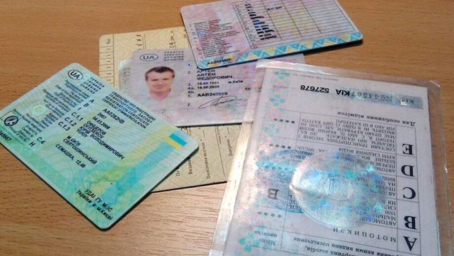 Кабмин ввел бесплатное восстановление водительских удостоверений для освобожденных из плена