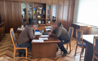В Житомирской области разоблачили чиновников, которые готовили незаконную вырубку почти 200 сосен