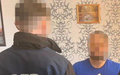Полицейский, экс-военный и двое гражданских организовали канал нелегального выезда, – ГБР (видео)