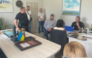 Госрегистратор незаконно переоформила более 9 гектаров земли под Киевом, — полиция