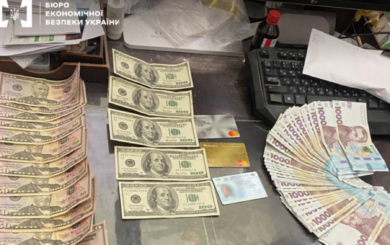На Волыни будут судить троих мужчин за продажу поддельных водительских удостоверений по 300-400 долларов