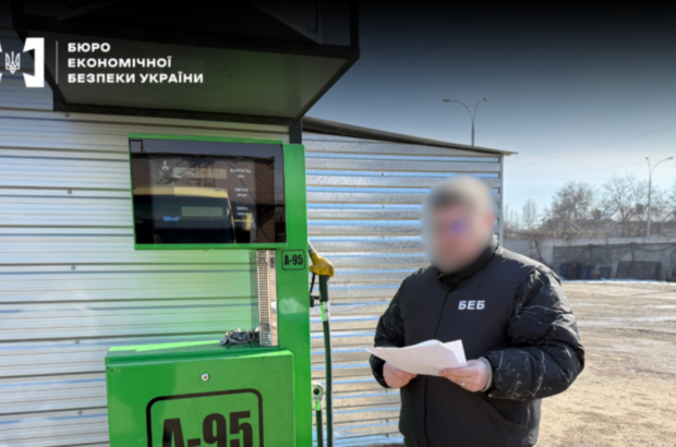 В Одесі судитимуть 24-річну жінку за незаконний продаж пального на АЗС без ліцензії