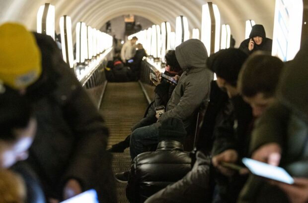 В киевском метро обновили правила пребывания в укрытиях: не советуют брать на станции