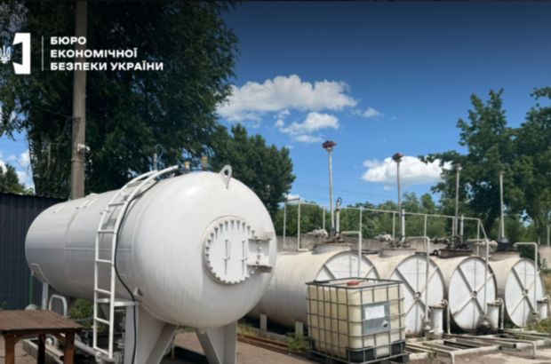 На Дніпропетровщині викрили нелегальну мережу виробництва пального: БЕБ вилучило майна на понад 20 млн грн