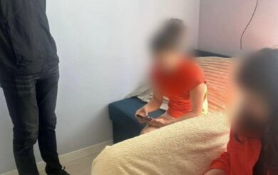 2 тысячи за вывеску, 6 тысяч за баннер: в Киеве разоблачили коррупционную схему в КГГА