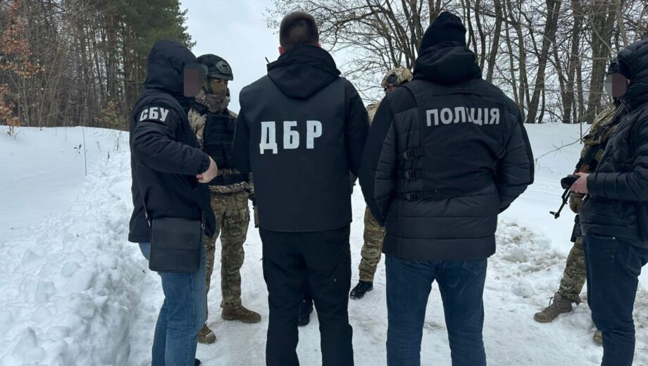 Нашел оружие на позициях врага и выставил на продажу — будут судить военнослужащего из Сумщины