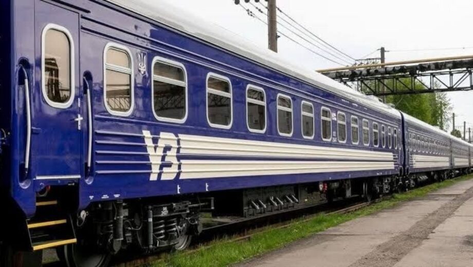 Более 500 атак рф и падение перевозок: Укрзализныця сообщила об убытках