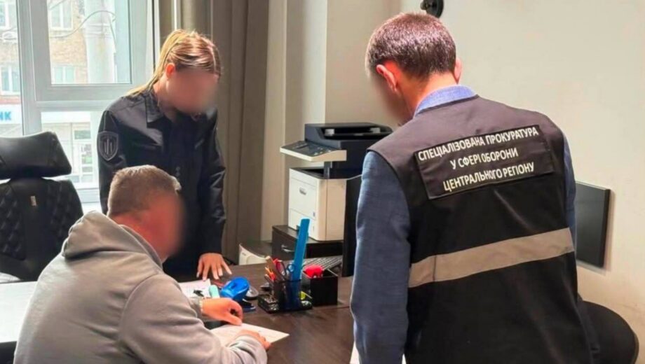 Более 11 млн грн убытков на закупке генераторов для ВСУ: подозрение объявлено командиру и его заместителю