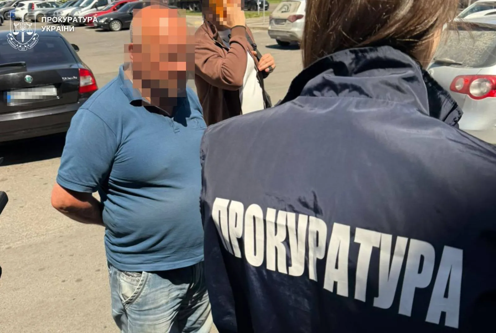 Во Львовской области эксдепутат с сыном за 15 тысяч долларов продавали ''инвалидность'' для выезда за границу