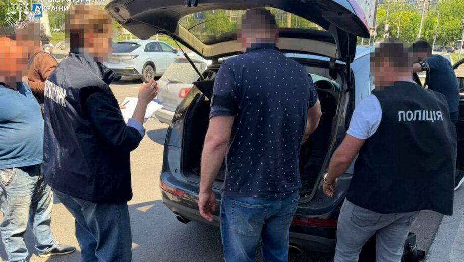 У Львові ексдепутата та його сина затримали за схему з ”інвалідністю” за $15 000