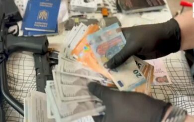 БЭБ и СБУ ликвидировали международную сеть подделки украинских документов