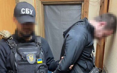Формировали списки детей для оккупантов: в Запорожье задержали приспешницу рф