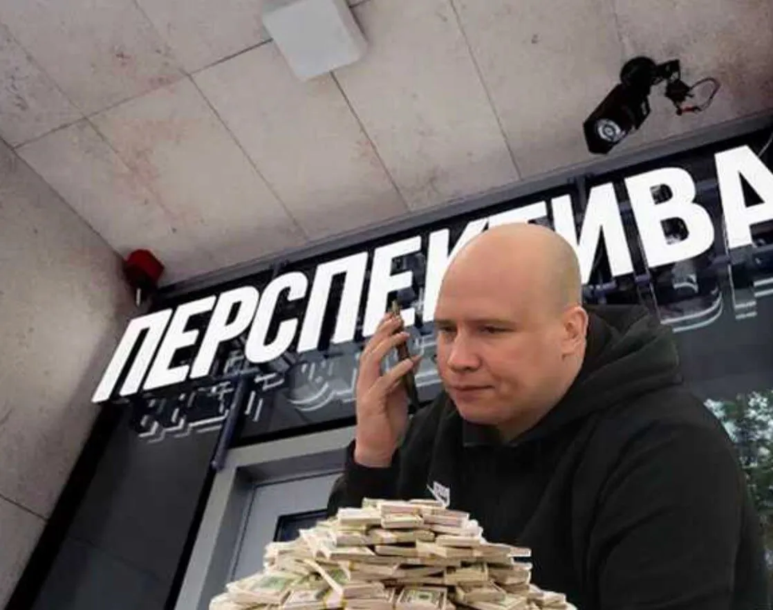Часы с ''московским временем'': как россиянин Захарова ведет бизнес в центре Киева и кто ему помогает?