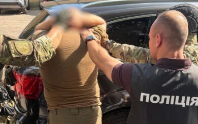 В Одесской области задержали чиновника воинской части за схему »решения вопросов» из ТЦК за деньги