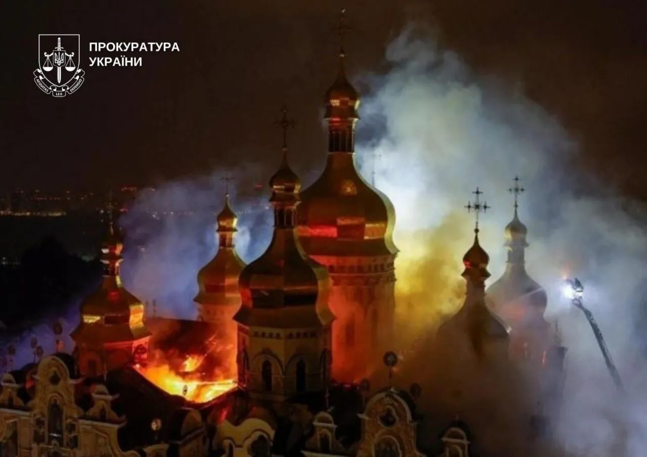 В ночной атаке по Киеву пострадала Лавра: попадание ''Герань-2'' подтвердило СБУ