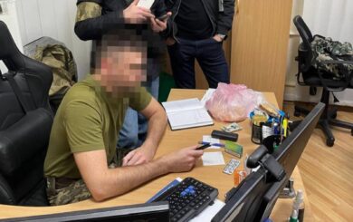 76 чоловіків за кордон: до суду йде справа прикордонника з масштабною схемою переправлення