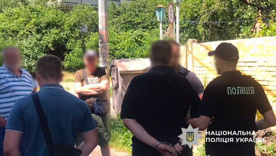 У Києві затримали ”посадовця” вигаданого комітету за $20 тис. хабара