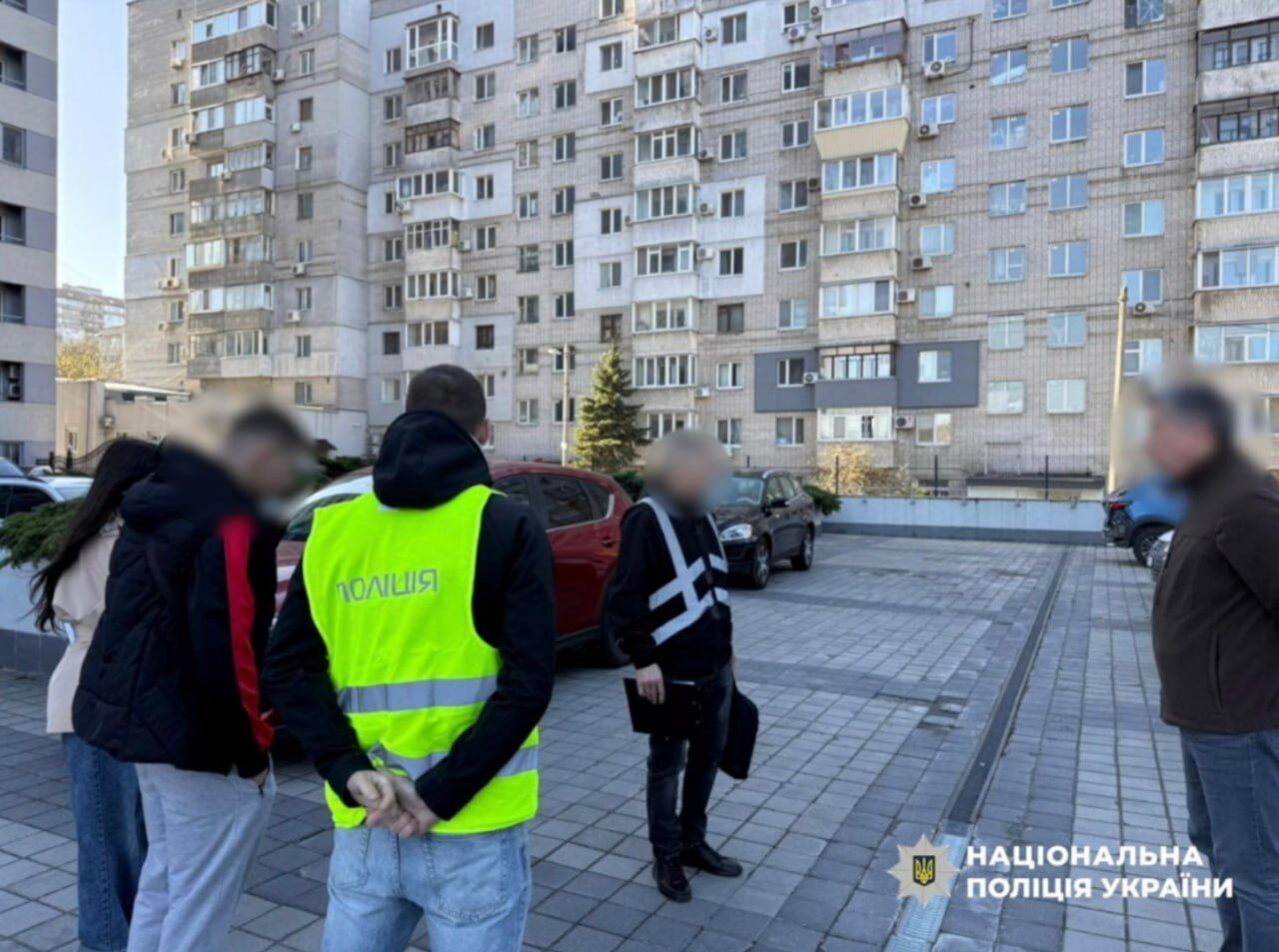 Эксминистру культуры объявили подозрение по делу о незаконном выезде мужчин за границу из-за ''музыкальных турне''