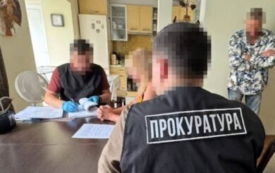 Соцпомощь для родственников и знакомых: трем эксслужащим РГА объявили подозрения