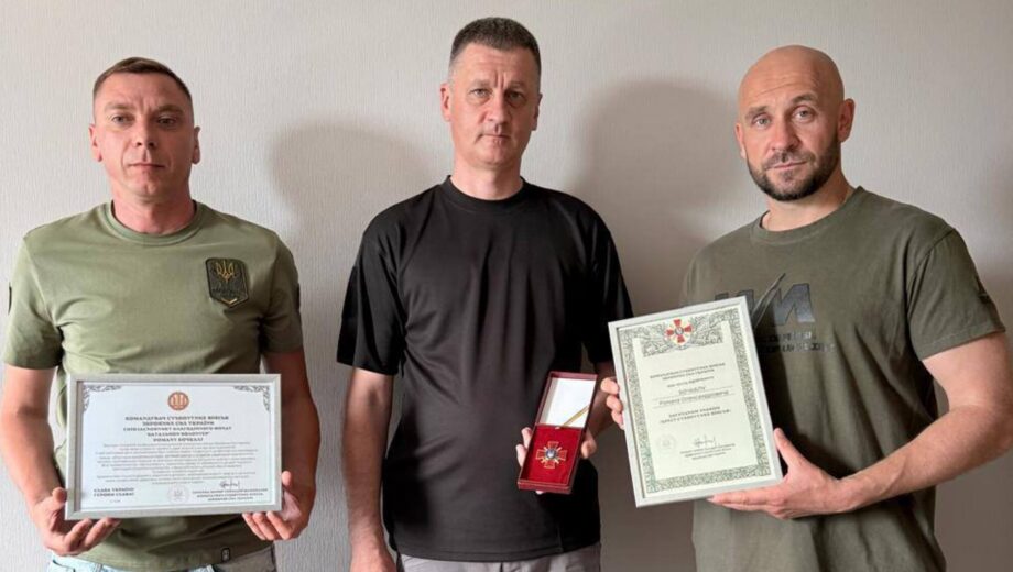 Роман Бочкала отримав нагрудний знак ”Хрест Сухопутних військ”