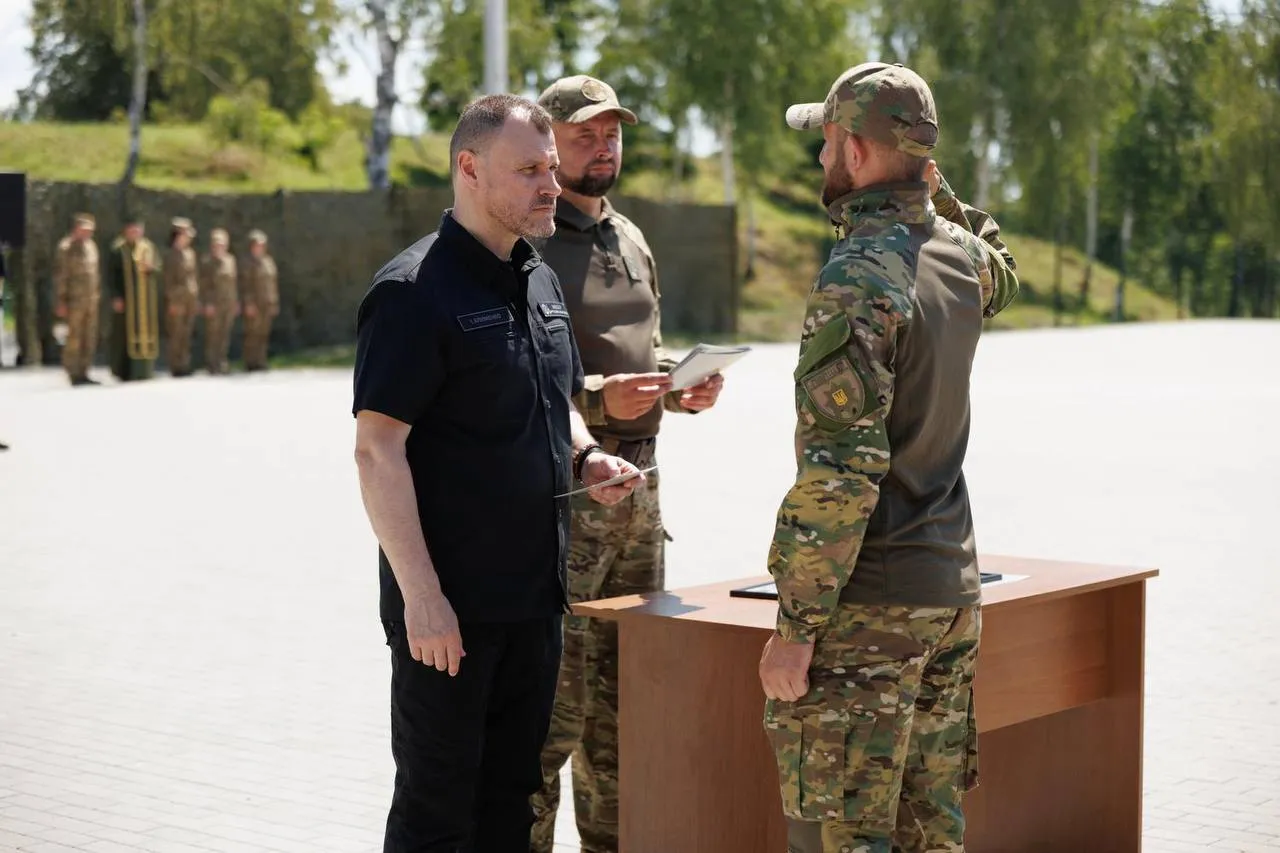 В Украине продолжают усиливать боевую подготовку патрульных полицейских