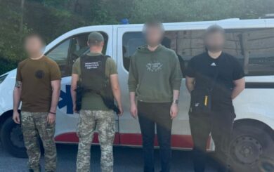 На границе с Молдовой задержаны двое мужчин, которых пытались вывезти под видом волонтеров