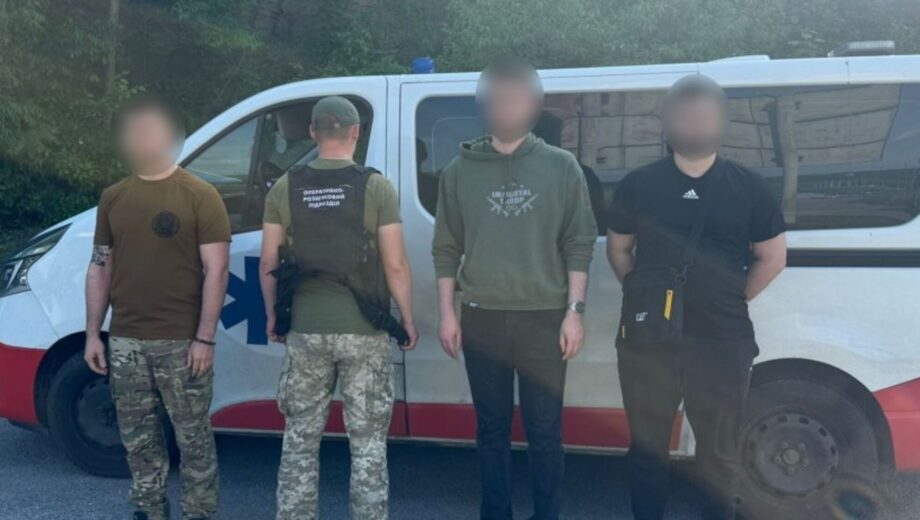 На границе с Молдовой задержаны двое мужчин, которых пытались вывезти под видом волонтеров
