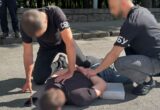 Асфальт за наличные: в Житомире чиновника КП задержали во время получения 900 тысяч гривен