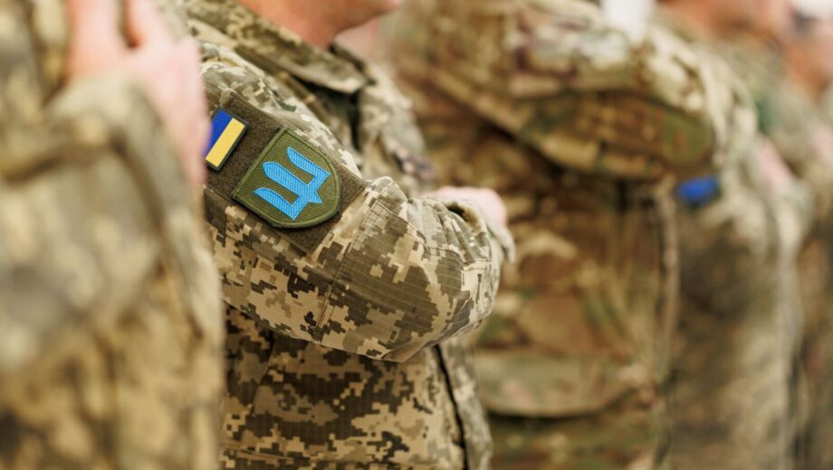 Чоловіки після 60 років можуть служити в армії: кого приймають за ”Контрактом 60+”