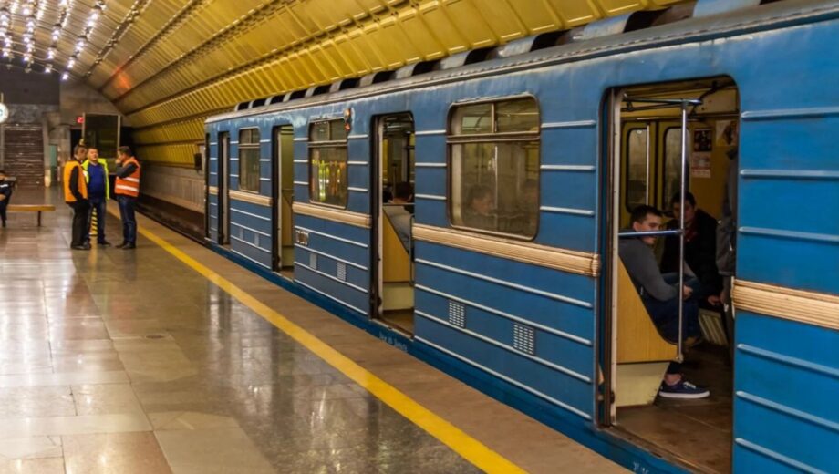 Метро без поїздів уночі: що відбувається на станціях після завершення руху